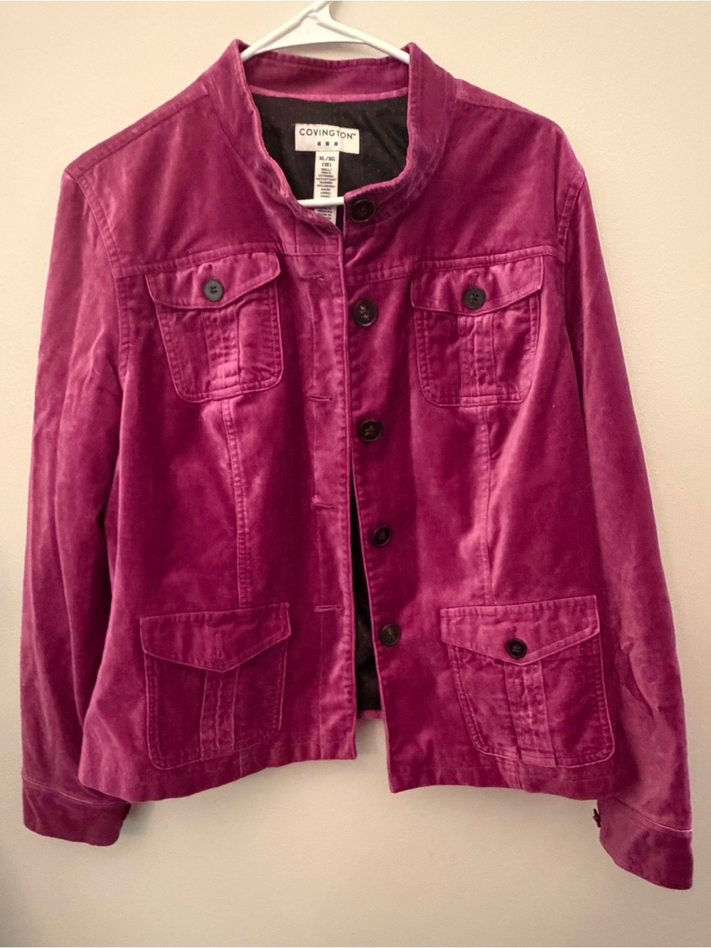 Covington Women's Velvet Button-Front Jacket in Berry